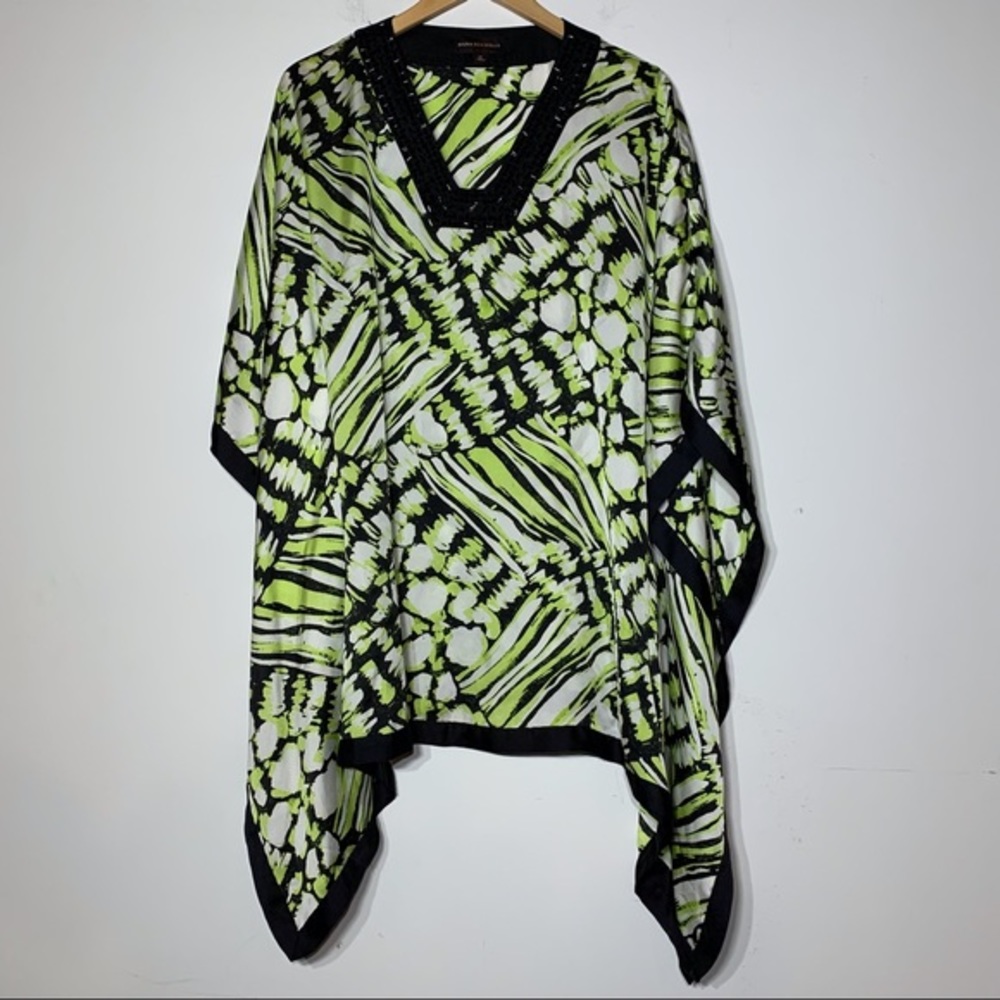 EUC Dana Buchman beaded‎ neckline tunic